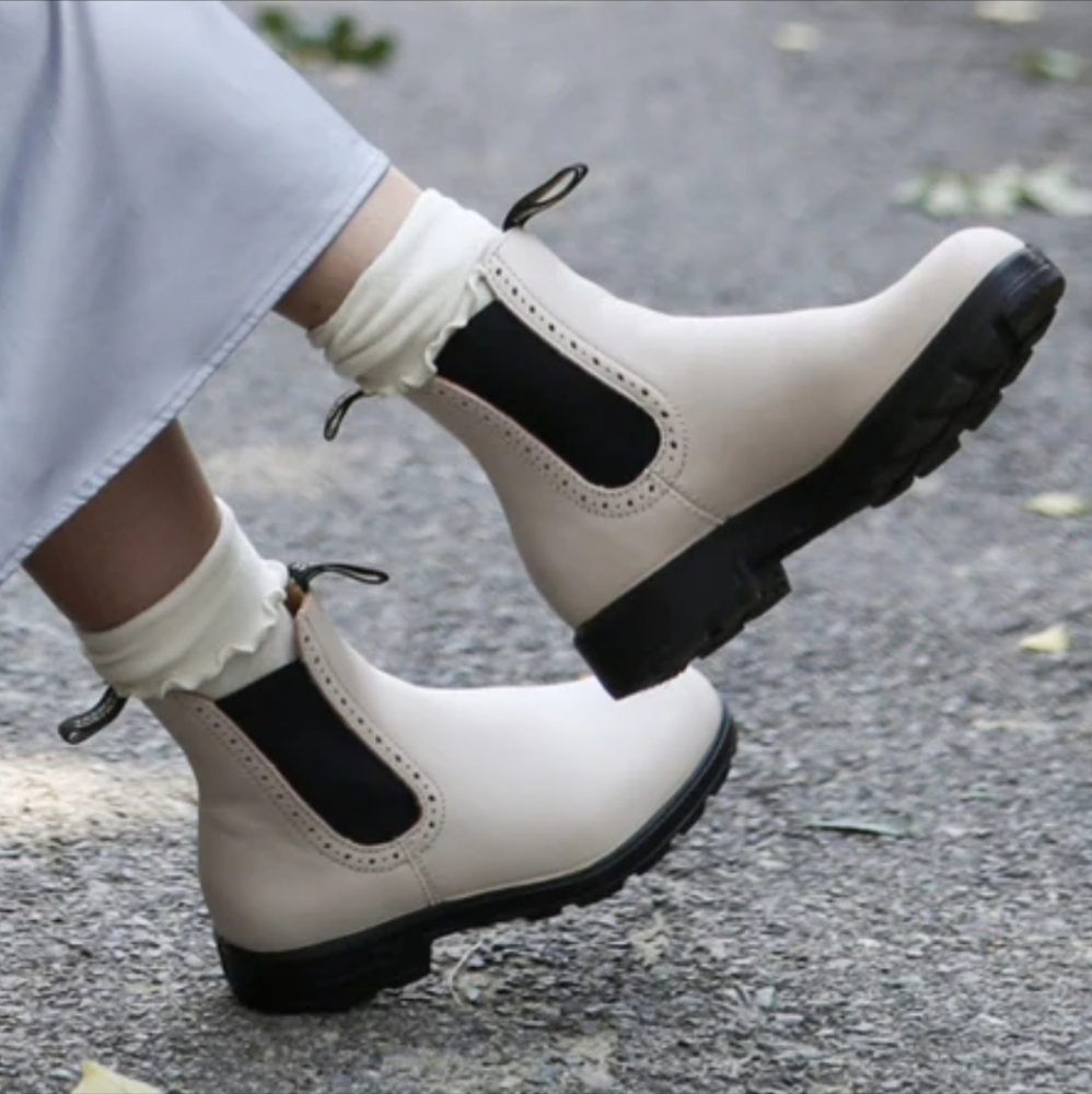 Blundstone Cream Ankle Boots